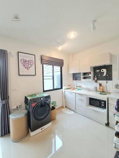 รูป ทาวน์เฮ้าส์ให้เช่า 📍 Time Home 2 Suanluang-Onnut 📍 3 ห้องนอน 2 ห้องน้ำ เฟอร์นิเจอร์ และ เครื่องใช้ไฟฟ้าครบ - รูปที่ 10/11