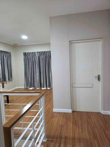 รูป HR3789ให้เช่าบ้านเดี่ยว 2 ชั้น มัณฑนา เลค วัชรพล (ถนนสุขาภิบาล 5) บ้านสวย เฟอร์ฯ ครบ เครื่องซัก-อบผ้าในตัว ส่วนกลางทะเลสาบใหญ่ ใกล้ทางด่วน - รูปที่ 3/42