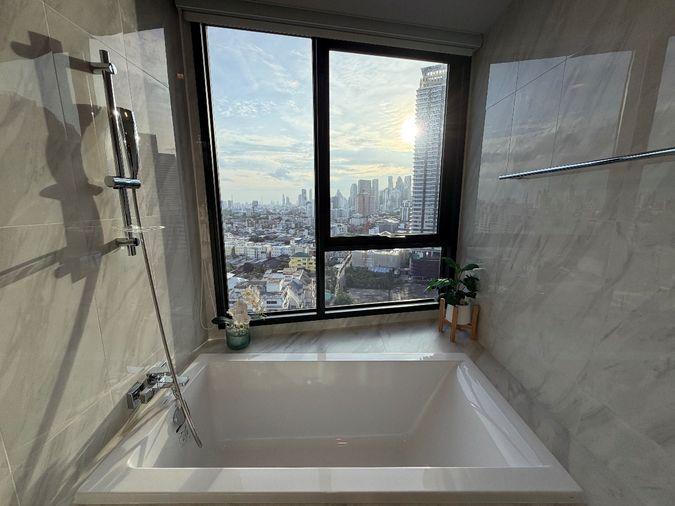 รูป 2Bedroom luxurious corner unit on a high floor with stunning city view - รูปที่ 3/18