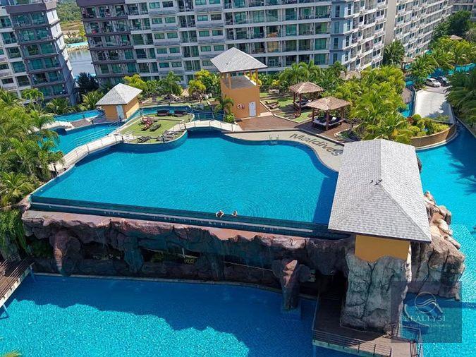 picture Laguna Beach Resort 3 Maldives, studio, pool view, 1.45 million | Foreign Quota - 10/16