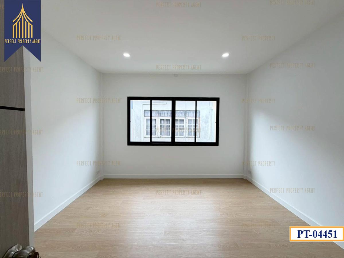 รูป ขายทาวน์โฮมดีไซน์ Modern พิพรพงษ์ วิภาวดีรังสิต 84 ดอนเมือง รีโนเวทใหม่พร้อมอยู่ - รูปที่ 13/21