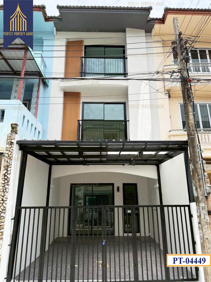 รูป ขายทาวน์โฮม 4 ชั้น รีโนเวทใหม่ทั้งหลัง สไตล์โมเดิร์น ทำเลดีปากเกร็ด  - รูปที่ 1/37