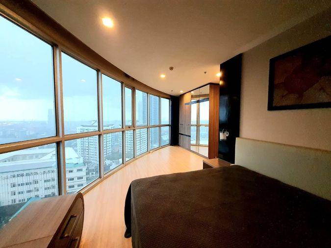 รูป P-52922 ให้เช่าใกล้ BTS พระโขนง 🔥 Sky Walk Condominium ชั้น 21 ห้องกระจกโค้ง วิวพาโนรามา 180 องศา Line ID: @easythaihome 085-592-2897 - รูปที่ 1/8