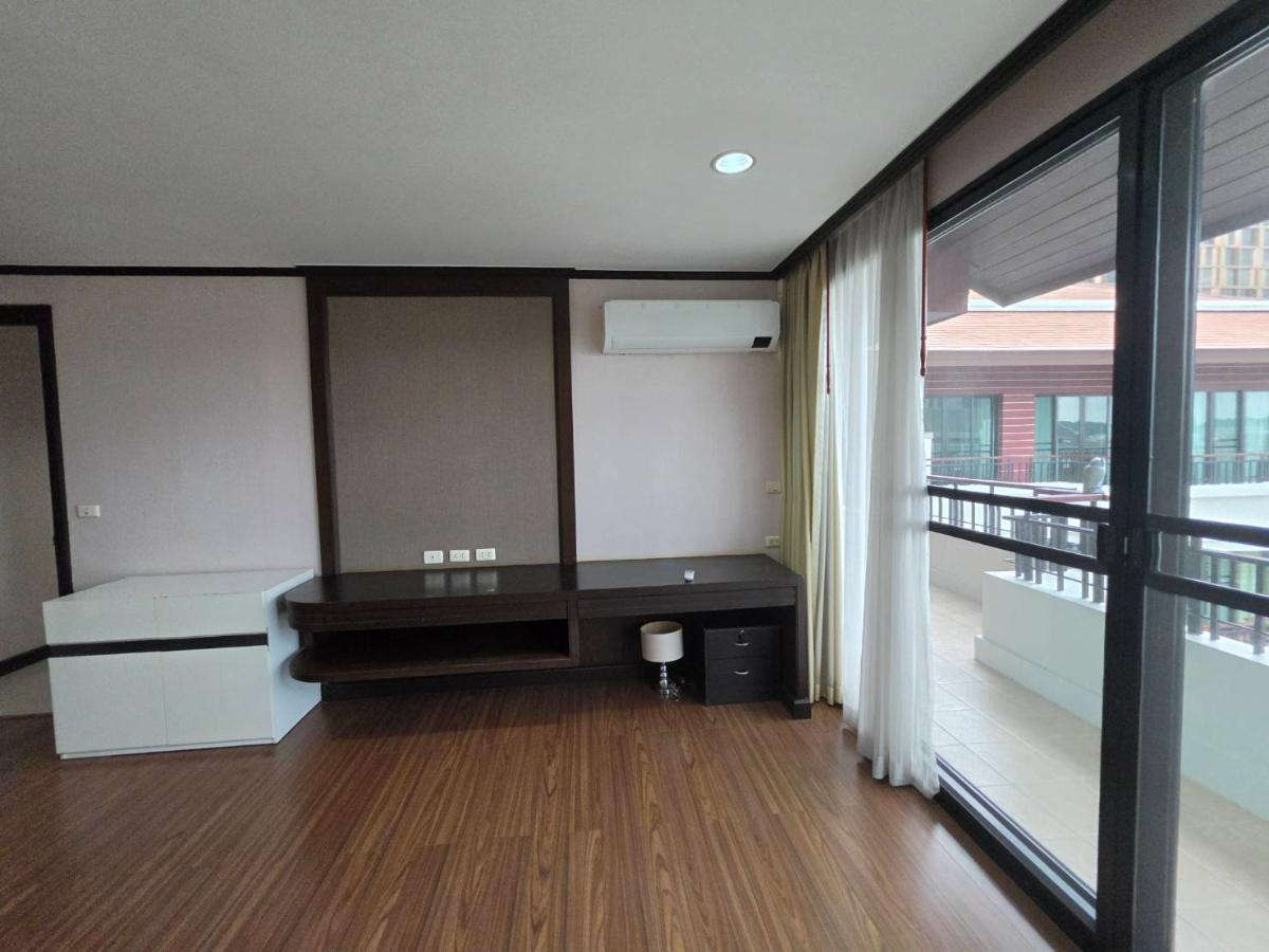 picture Prime Suites Condominium  Pattaya  - 25/36