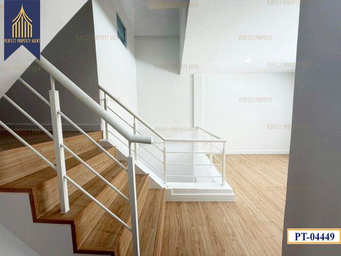 รูป ขายทาวน์โฮม 4 ชั้น รีโนเวทใหม่ทั้งหลัง สไตล์โมเดิร์น ทำเลดีปากเกร็ด  - รูปที่ 16/37