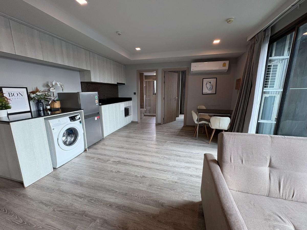 picture Maestro 19 Ratchada 19 - Vipha | 8th Top Floor 2BR Pet-Friendly Unit (Spacious 61 sq.m.) 6,000,000 THB - 11/13