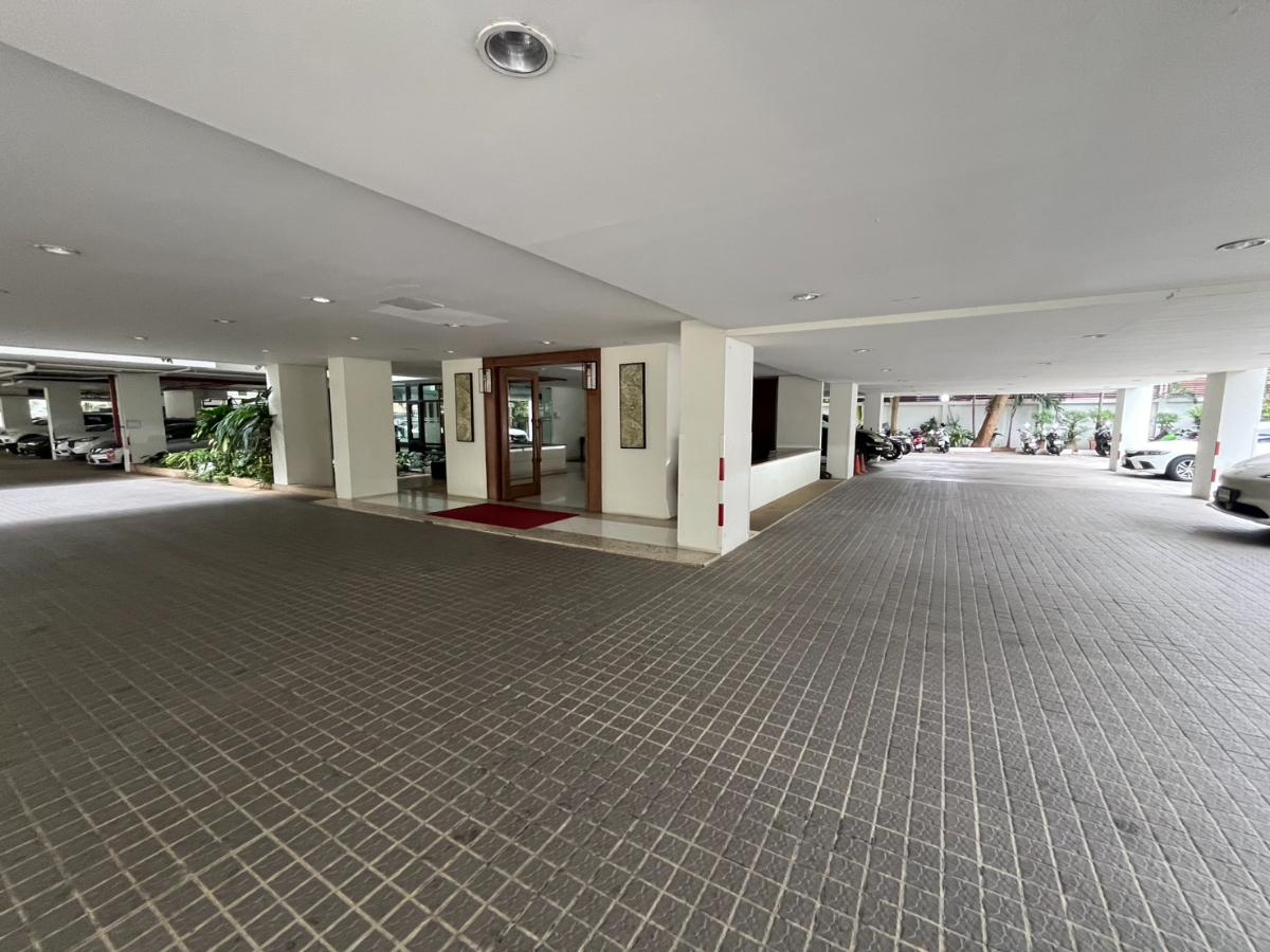 picture Prime Suites Condominium  Pattaya  - 8/36