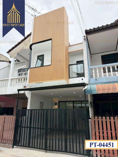 รูป ขายทาวน์โฮมดีไซน์ Modern พิพรพงษ์ วิภาวดีรังสิต 84 ดอนเมือง รีโนเวทใหม่พร้อมอยู่ - รูปที่ 2/21