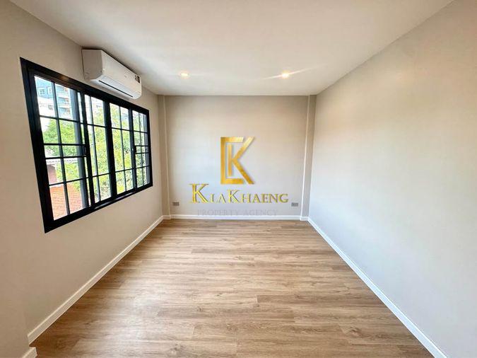 picture For Rent Townhouse Sukhumvit50 BTS Onnut GH581 - 10/18