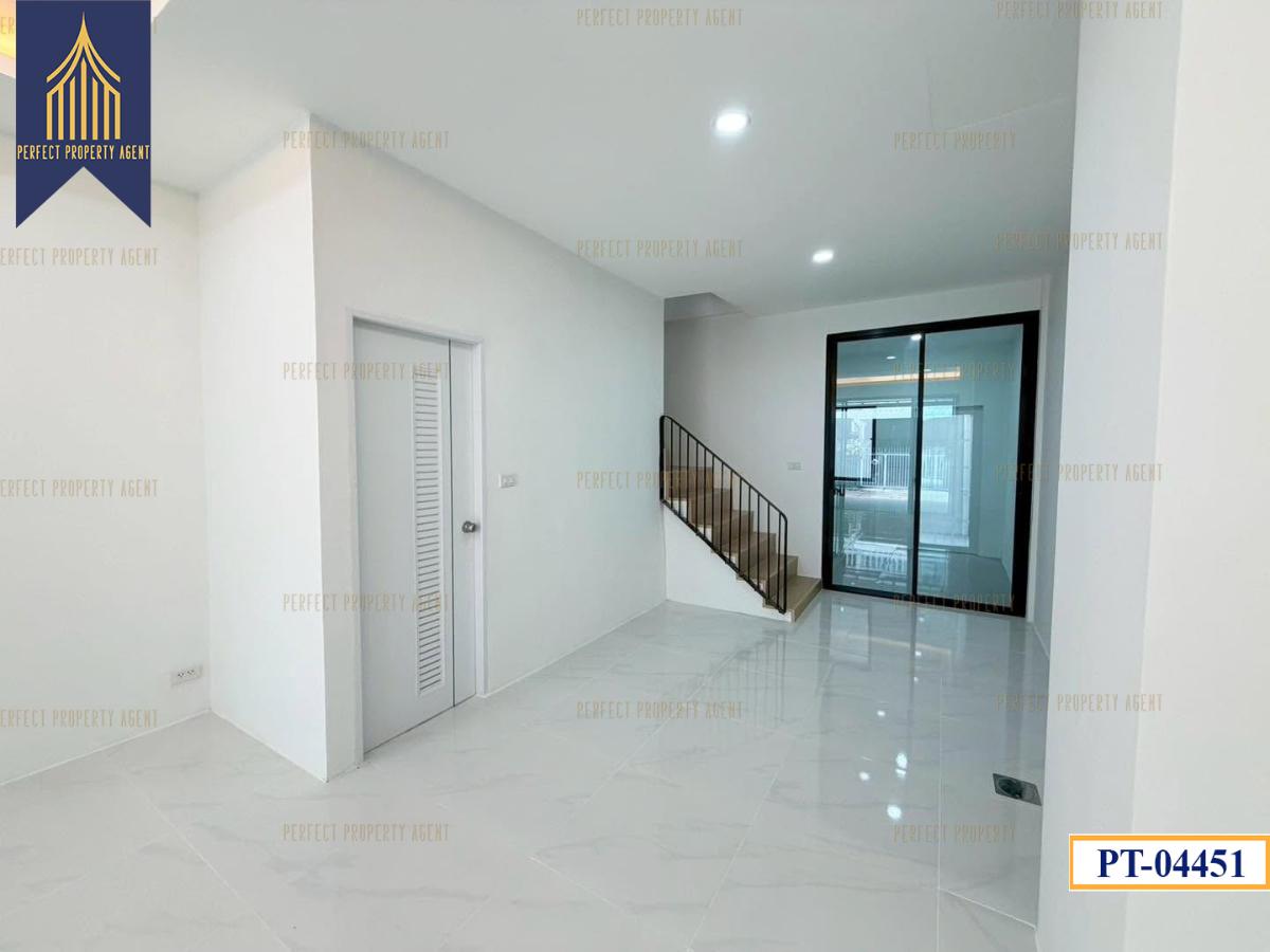 รูป ขายทาวน์โฮมดีไซน์ Modern พิพรพงษ์ วิภาวดีรังสิต 84 ดอนเมือง รีโนเวทใหม่พร้อมอยู่ - รูปที่ 4/21