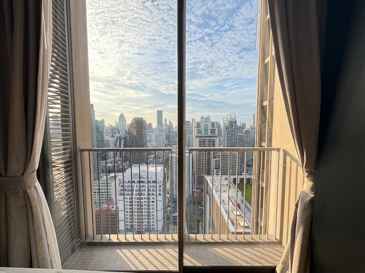 picture Rare 1BR 70 sqm, Huge Living Room, High Floor, Unobstructed Views 60K! - 9/11