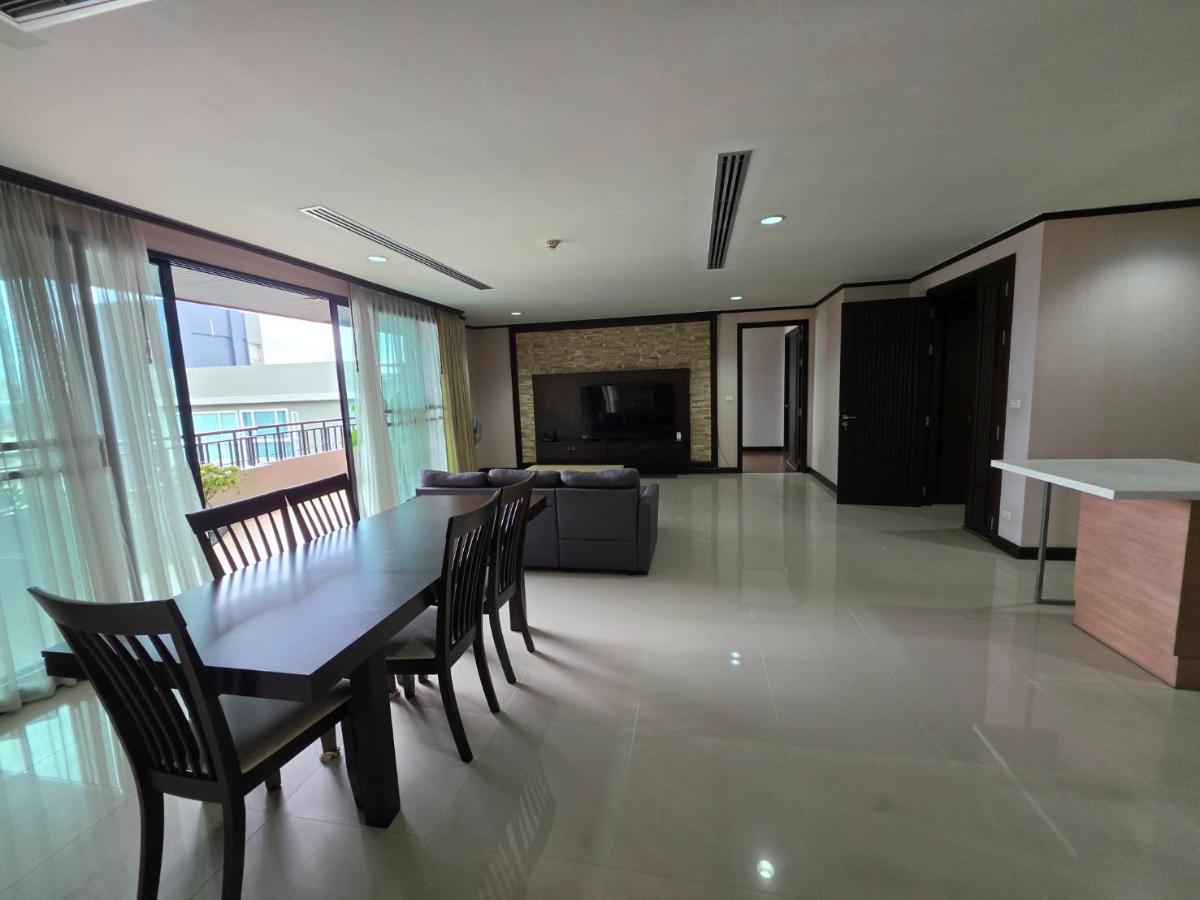 picture Prime Suites Condominium  Pattaya  - 11/36