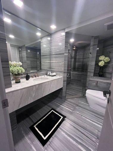 picture ✨ Ultimate Luxury Pool Access & Pet-Friendly! Private boutique residence steps to EmQuartier & Emporium ✨ - 11/27