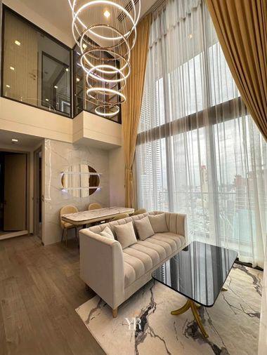 รูป The Address Siam-Ratchathewi ขาย ห้องDuplex ตกแต่งโทน Luxury ผนังลายหินอ่อน เฟอร์นิเจอร์เรียงรายพร้อมใช้งาน - รูปที่ 1/9