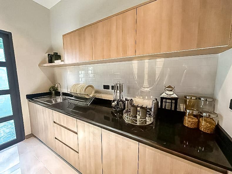 รูป High End House for Sale Thung Klom Tan Man 4Bed Private Pool - รูปที่ 8/17