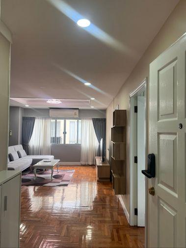 รูป Pets allowed, 2 beds, 2 baths, corner unit, high floor  - รูปที่ 2/33