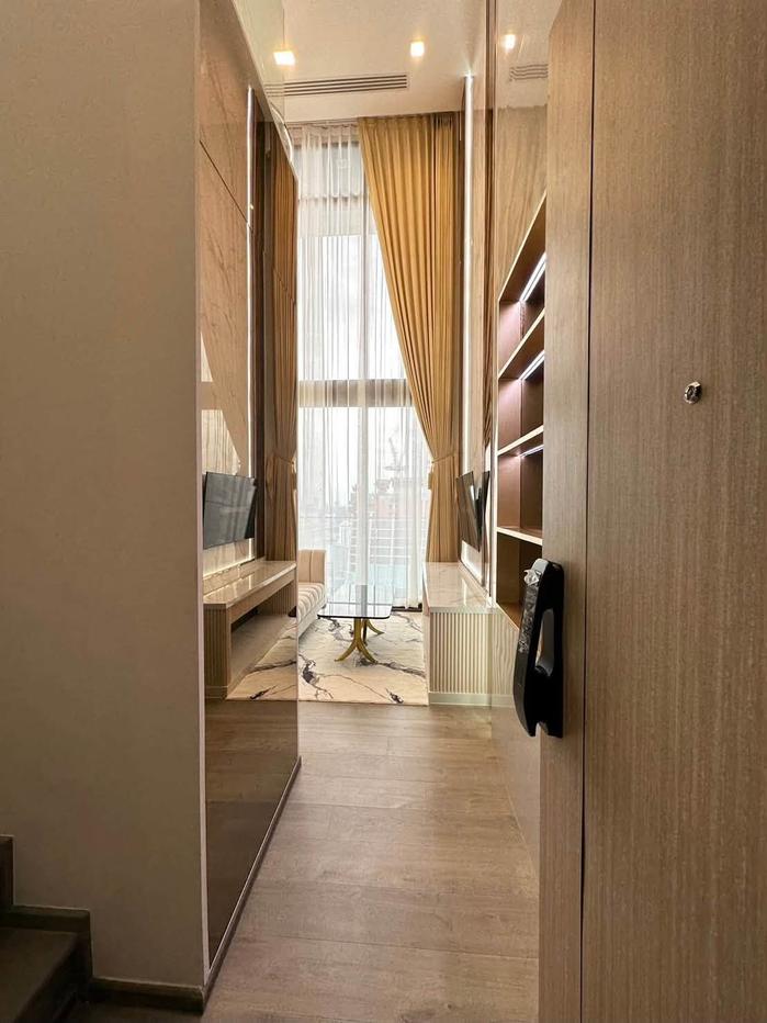 รูป The Address Siam-Ratchathewi ขาย ห้องDuplex ตกแต่งโทน Luxury ผนังลายหินอ่อน เฟอร์นิเจอร์เรียงรายพร้อมใช้งาน - รูปที่ 8/9