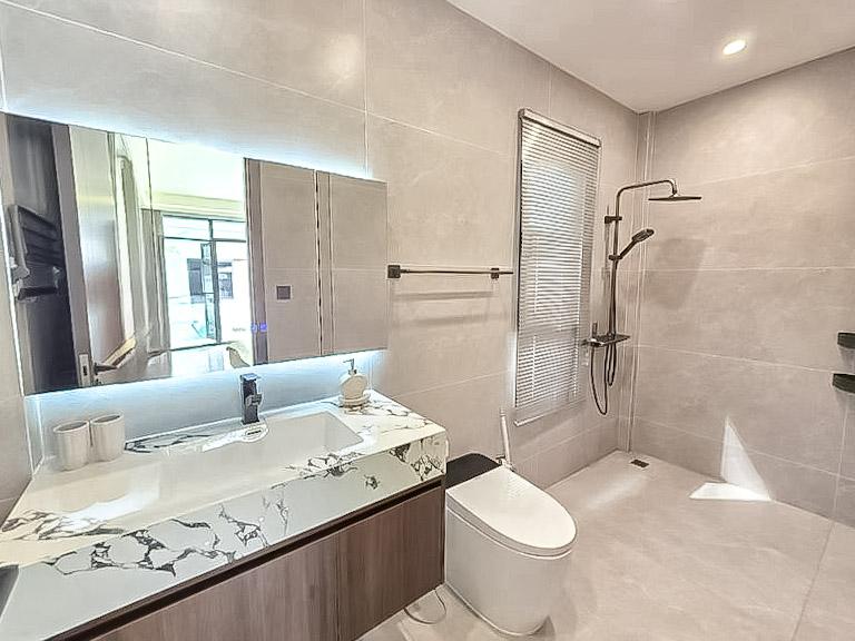 รูป High End House for Sale Thepprasit Pattaya 6Bed Private Pool - รูปที่ 12/14