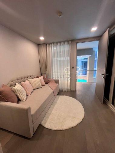 picture ✨ Ultimate Luxury Pool Access & Pet-Friendly! Private boutique residence steps to EmQuartier & Emporium ✨ - 6/27