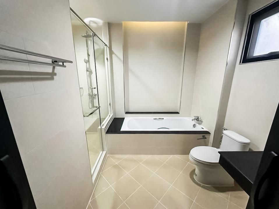 รูป 4 Bedroom Private Pool Villa for Rent Pratumnak Pattaya - รูปที่ 21/26