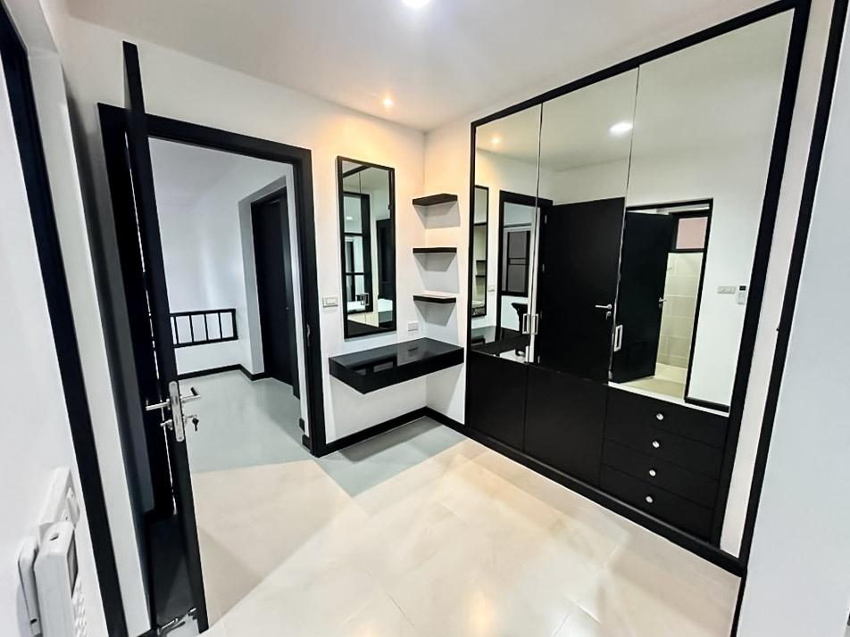 รูป 4 Bedroom Private Pool Villa for Rent Pratumnak Pattaya - รูปที่ 20/26
