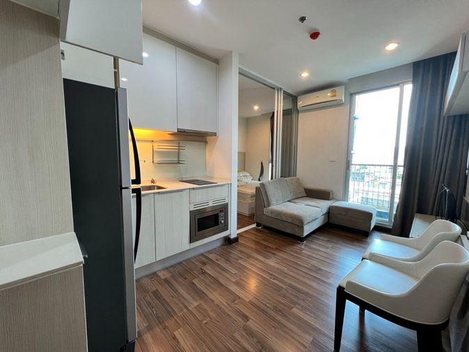 รูป 💖💖[เช่า] Condo Chewathai Interchange ติดรถไฟฟ้า MRT เตาปูน  พร้อมอยู่/ 1 ห้องนอน ราคา 12,000  บาท สอบถามได้นะคะ Line ID = atfirm2010 💖💖 - รูปที่ 2/12