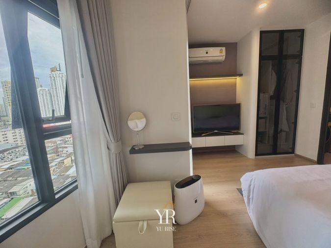 รูป Life Rama 4-Asoke ปล่อยเช่า ห้องสวย วิวดี ไม่มีตึกบัง มองเห็นทั่วทั้งเมือง เฟอร์นิเจอร์ครบ 1 ห้องนอน 1 ห้องน้ำ - รูปที่ 2/6