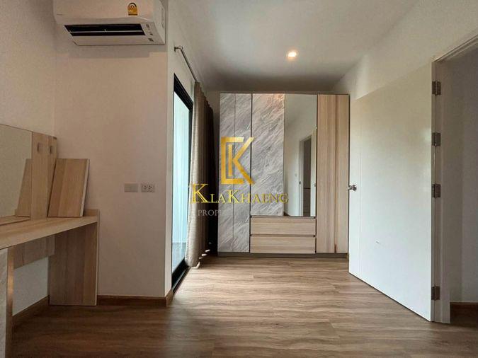 picture For Rent Townhome Patio Srinakarin Rama9 GH655 - 10/15