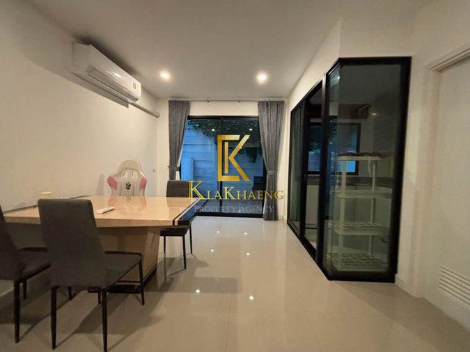 picture For Rent Townhome Patio Srinakarin Rama9 GH655 - 4/15