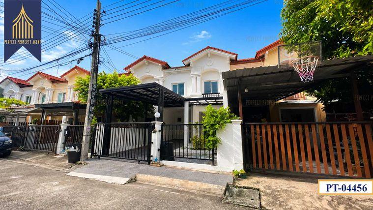 รูป ขาย บ้านเดอะคอนเนค 8 ซอยมหาชัย บางนาตราด ตกแต่งใหม่พร้อมเฟอร์ฯ มีครัวสวย ออกได้หลายเส้นทาง - รูปที่ 2/24