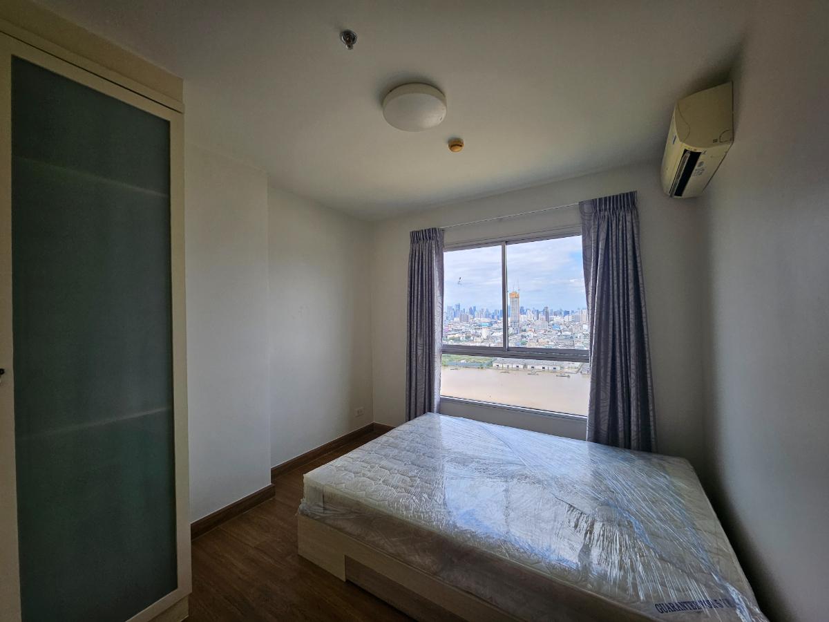 picture Riverfront 2BR with Bathtub & Panoramic River Scenery 🛁 - 12/25