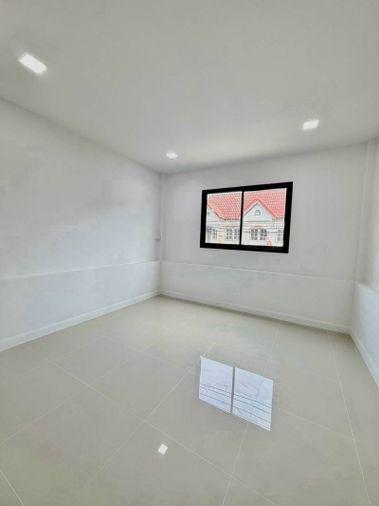 รูป 🏡✨ ขายทาวน์เฮ้าส์ 2 ชั้น | บางศรีเมือง–นนทบุรี  💰 2.49 ล้านบาท | ฟรีโอน 📐 17 ตร.ว. - รูปที่ 9/11