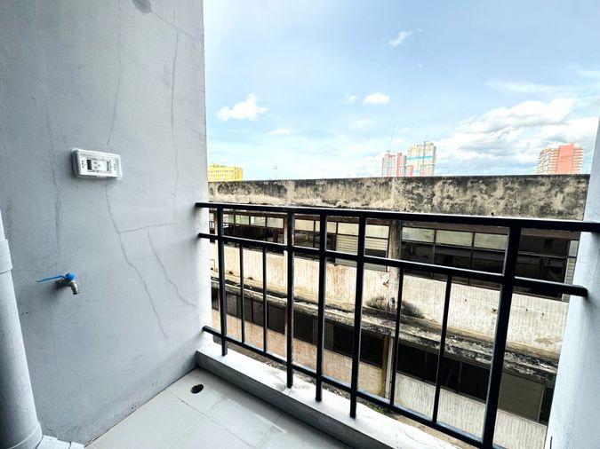 รูป 📢 ขายด่วน ราคาสุดคุ้ม!!   Vela De Condo At UTCC (เวลาดี คอนโด แอท หอการค้า)   ทำเลดีหลัง ม.หอการค้า MRT สถานีห้วยขวาง  ✅พร้อมเข้าอยู่ - รูปที่ 8/13
