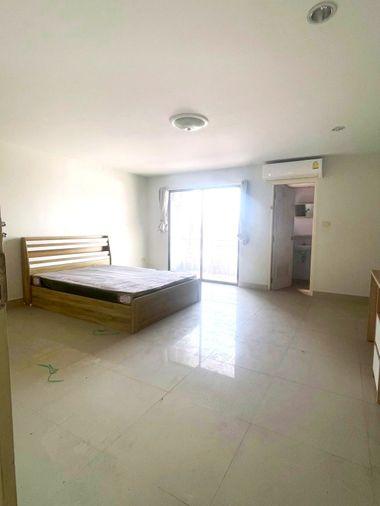 รูป 📢 ขายด่วน ราคาสุดคุ้ม!!   Intermart Condo (อินเตอร์มาร์ท คอนโด)  ทำเลเมืองปทุมธานี ใกล้ตลาดสดอินเตอร์มาร์ท ✅  พร้อมเข้าอยู่ - รูปที่ 2/8