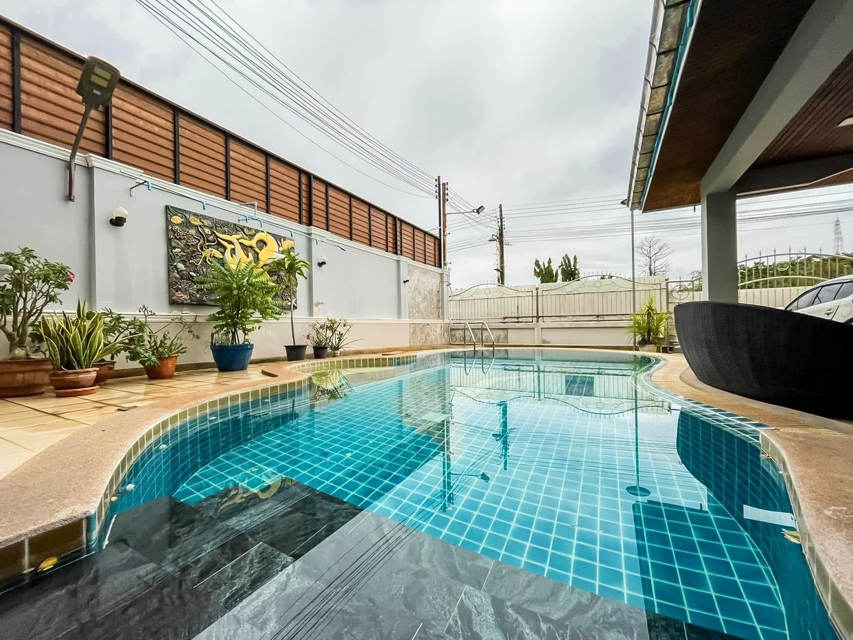 picture 5 Bedroom Pool Villa for Sale Jomtien Pattaya - 2/23