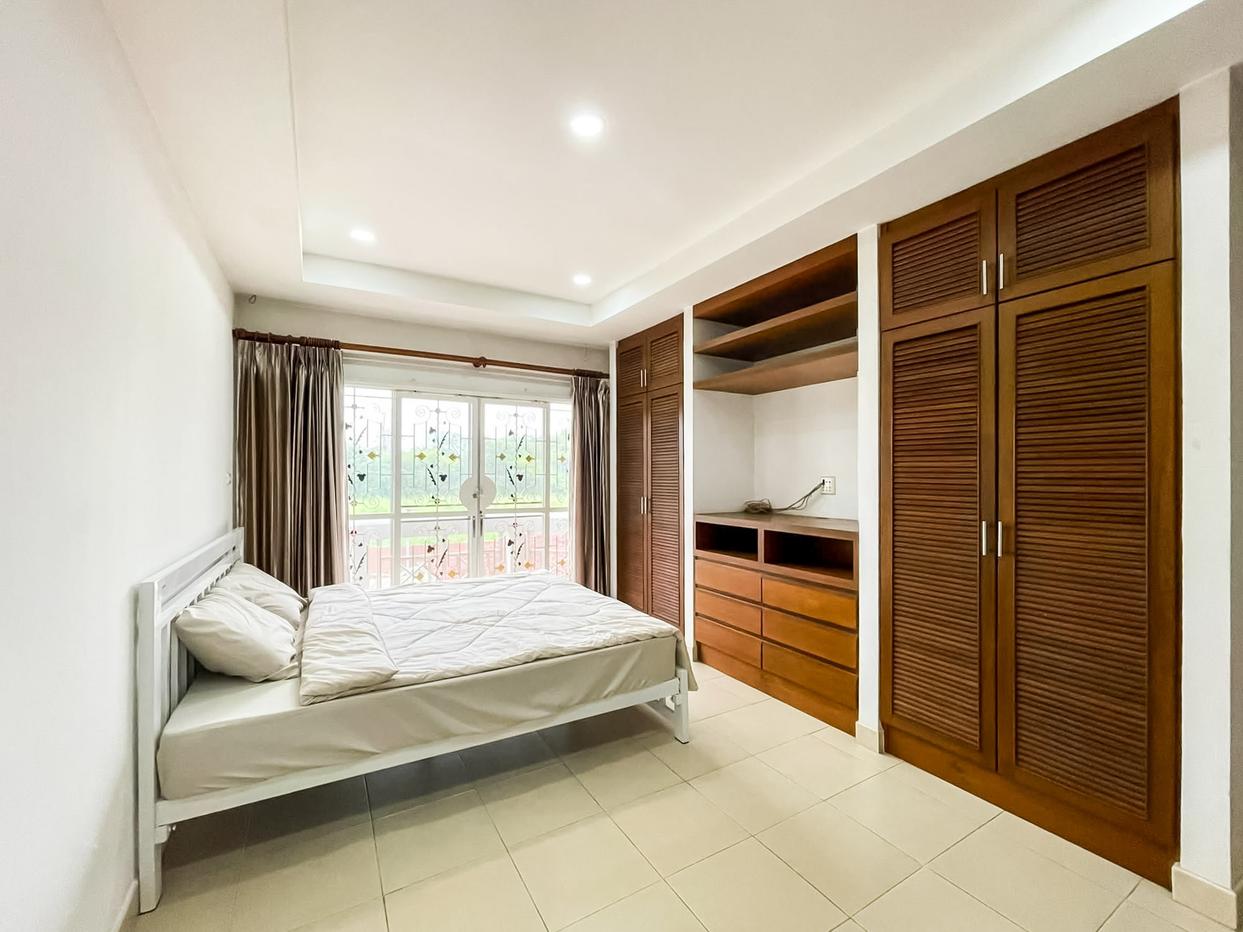 picture 5 Bedroom Pool Villa for Sale Jomtien Pattaya - 11/23