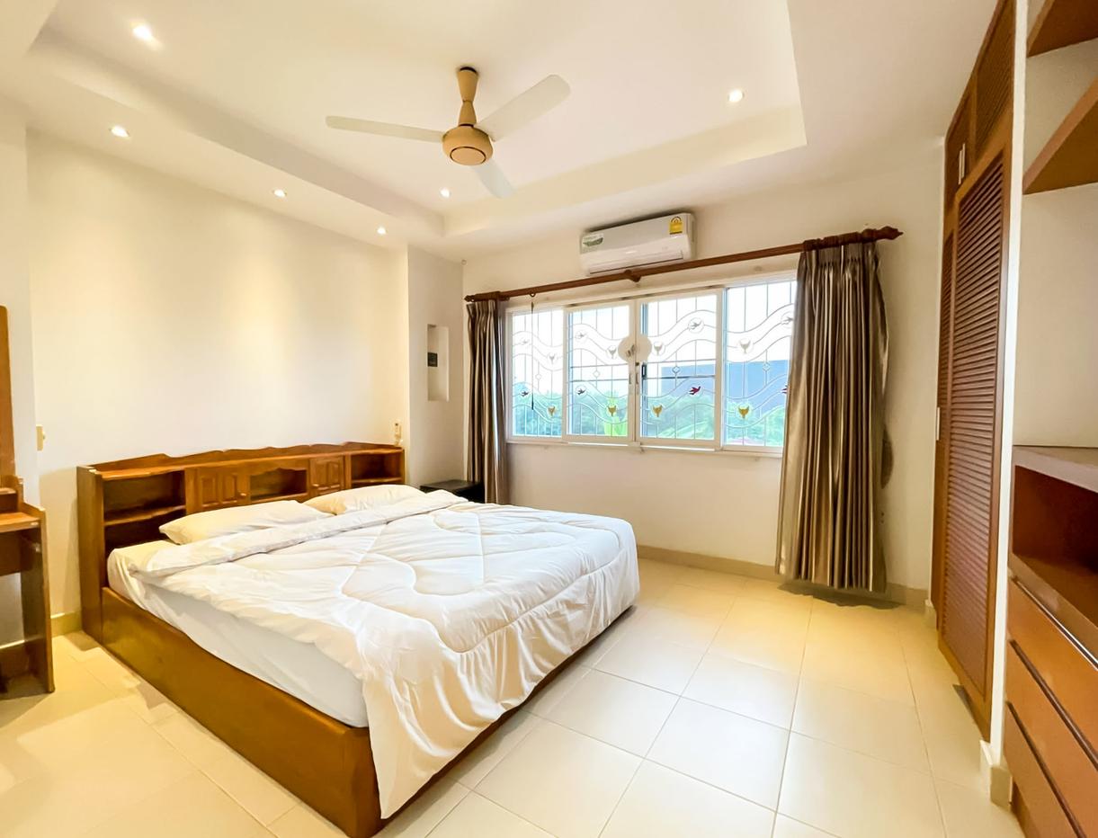 picture 5 Bedroom Pool Villa for Rent Jomtien Pattaya - 10/23