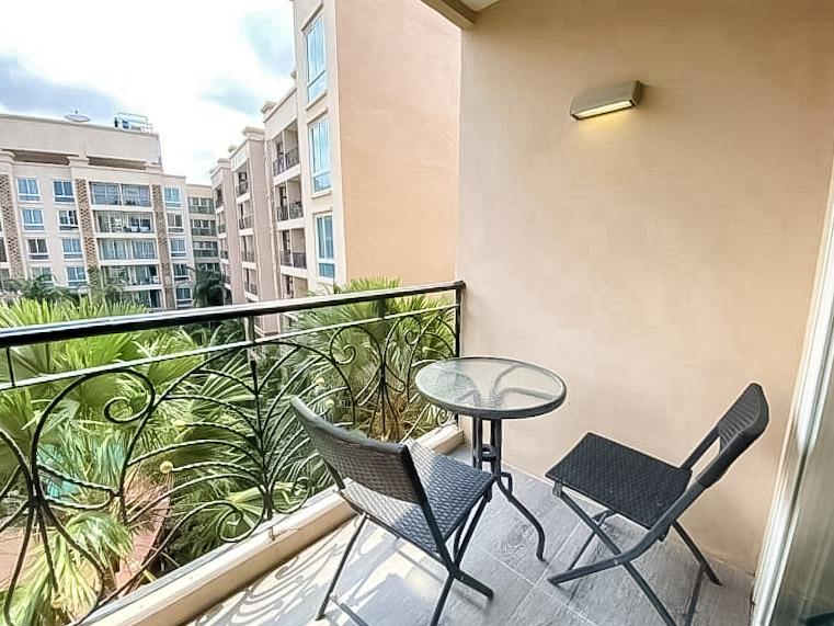 picture 1Bed Condo for Sale Atlantis Condo Resort Pattaya Pool View - 7/8