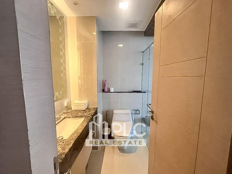 picture Studio Condo for Sale The Palm Wongamat Beach Sea View - 4/5