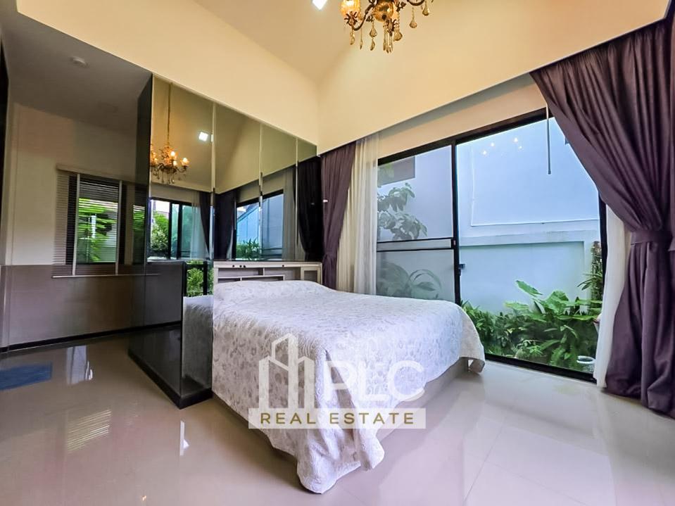 รูป Beautifully Designed 2 Bedroom House for Rent Huai Yai Pattaya - รูปที่ 10/17