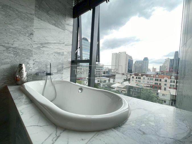 รูป ✨ Ultra-Luxury Designer Residence | Rare Gem in Thonglor - Iconic Yoo Design - Ultimate Prestige ✨ - รูปที่ 15/32