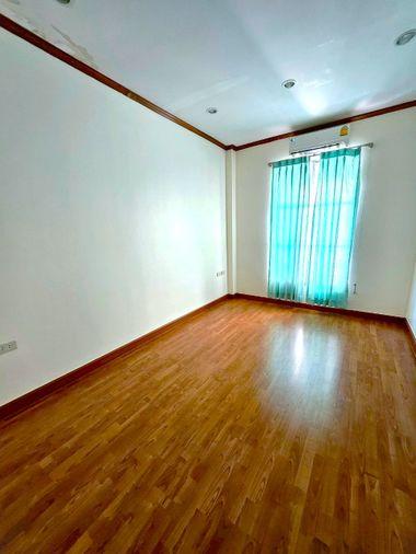 picture H0779, Home Office for rent 3 Br., Latphrao-Chockchai 4 - 17/19