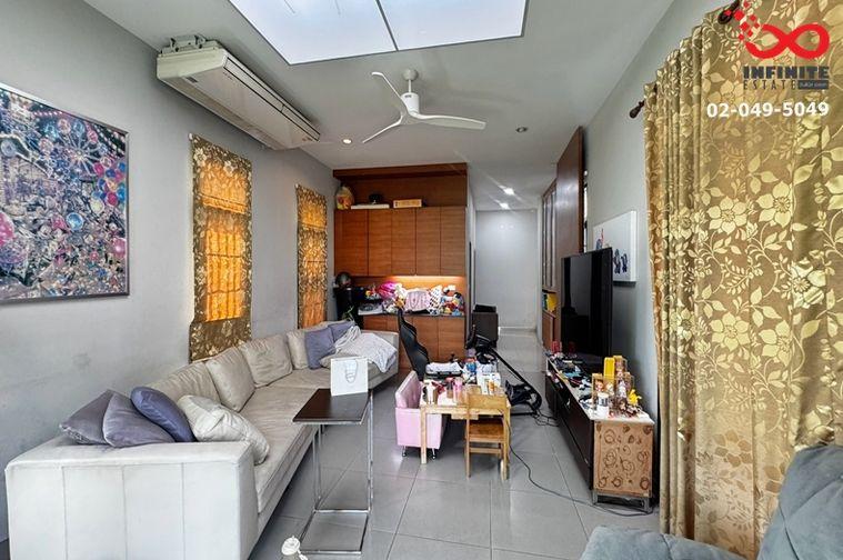 รูป ขายบ้านเดี่ยว สไตล์โมเดิร์น 2 ชั้น 97 ตร.ว. ลาดพร้าววังหิน 52 พร้อมโซลาร์เซลล์ 5 kW - รูปที่ 4/19