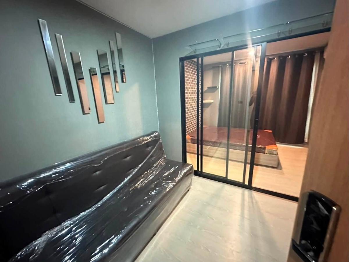 picture AS2342 The Excel Groove Lasalle 52 Condo For Rent - 3/14