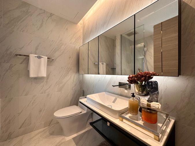 รูป The Room Sukhumvit 38 พื้นที่ 90 ตร.ม. พร้อม 2 ห้องนอน 2 ห้องน้ำ ใช้งานเป็นสัดส่วน - รูปที่ 10/17