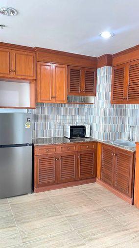 รูป ✨ Newly Renovated Spacious Unit | Prime Siam-Pathumwan Access - Modern Comfort - Move-in Ready ✨ - รูปที่ 8/27