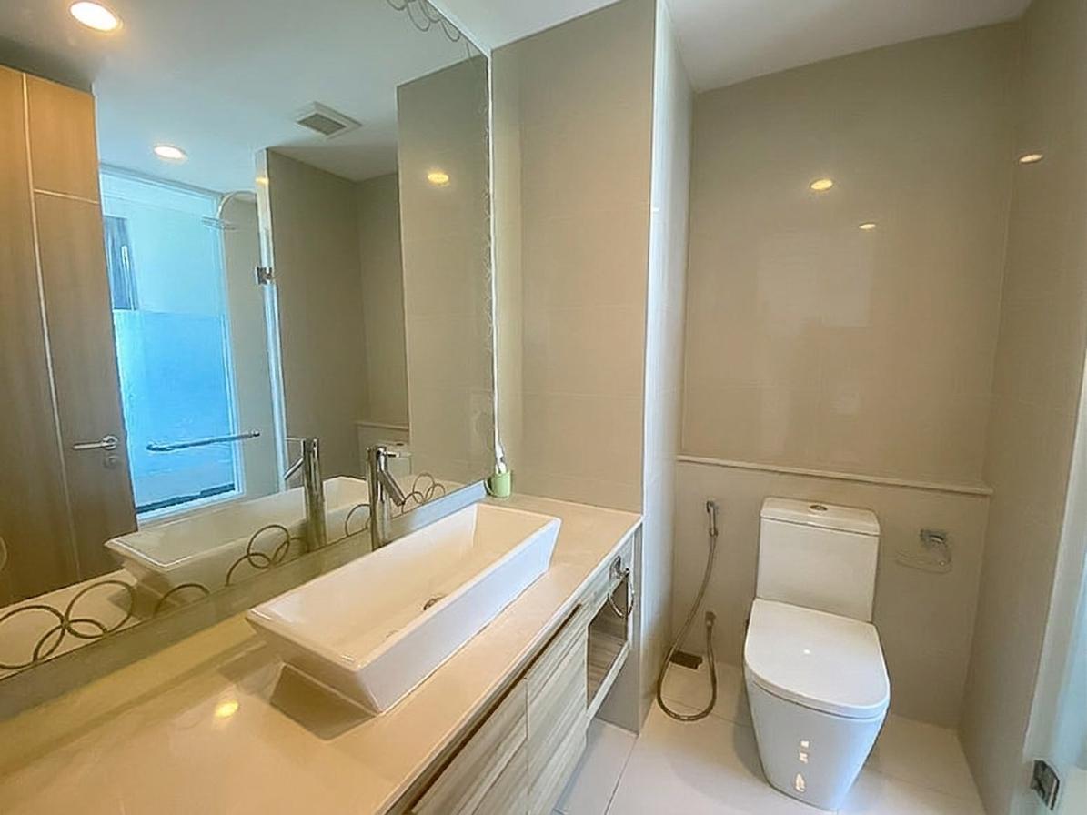 picture Studio Condo for Sale The Riviera Wongamat Beach City View - 5/6
