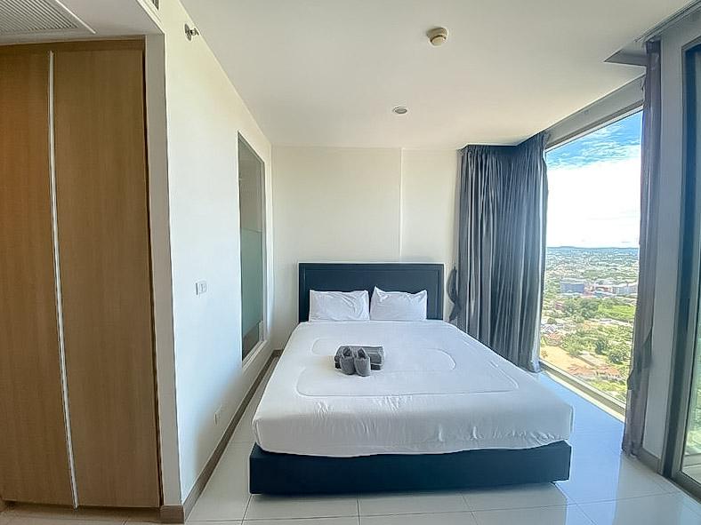 picture Studio Condo for Sale The Riviera Wongamat Beach City View - 4/6