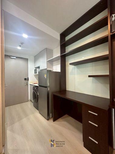 รูป ✨พร้อมอยู่ วิวสระ เดินนิดเดียวถึง BTS อ่อนนุช • Ideo Mobi Sukhumvit Studio 21ตรม. 13,000บ. เครื่องใช้ไฟฟ้าครบ • นัดชมห้องฟรี ทักด่วน!⚡ - รูปที่ 7/10