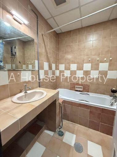 picture Condo for rent at Eastern Tower, Sriracha. Convenient location, close to workplaces and amenities. - 4/11